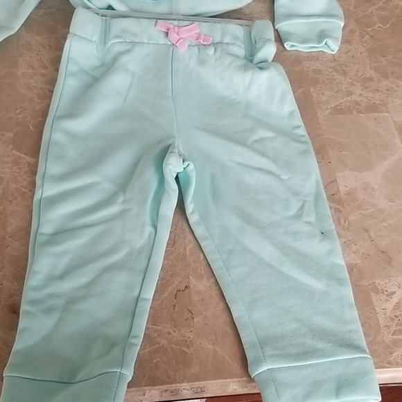 The Children's Place Love Sweat Outfit - Picture 4 of 4